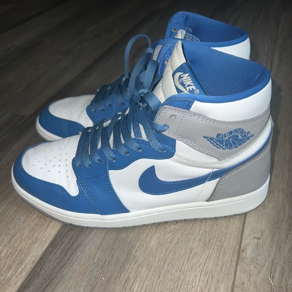 Jordan 1 - Picture 2 of 10